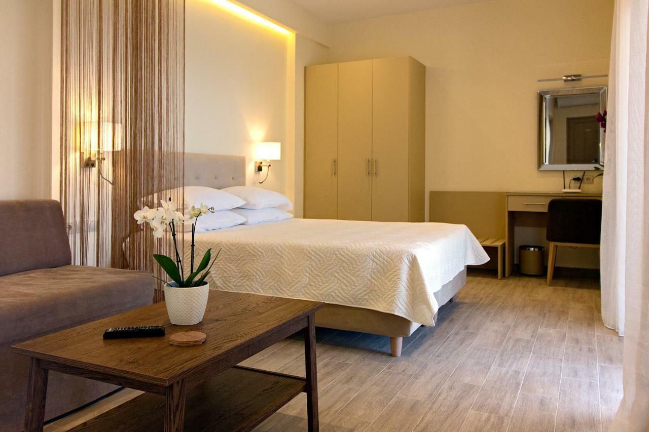 Casa Del Mar Apartment Mpoukaris Ngoại thất bức ảnh