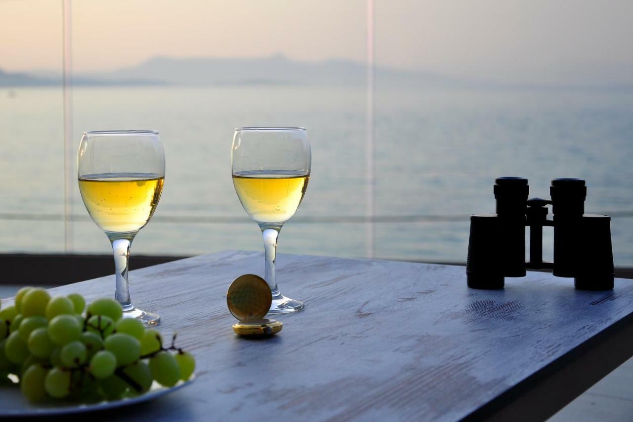 Casa Del Mar Apartment Mpoukaris Ngoại thất bức ảnh